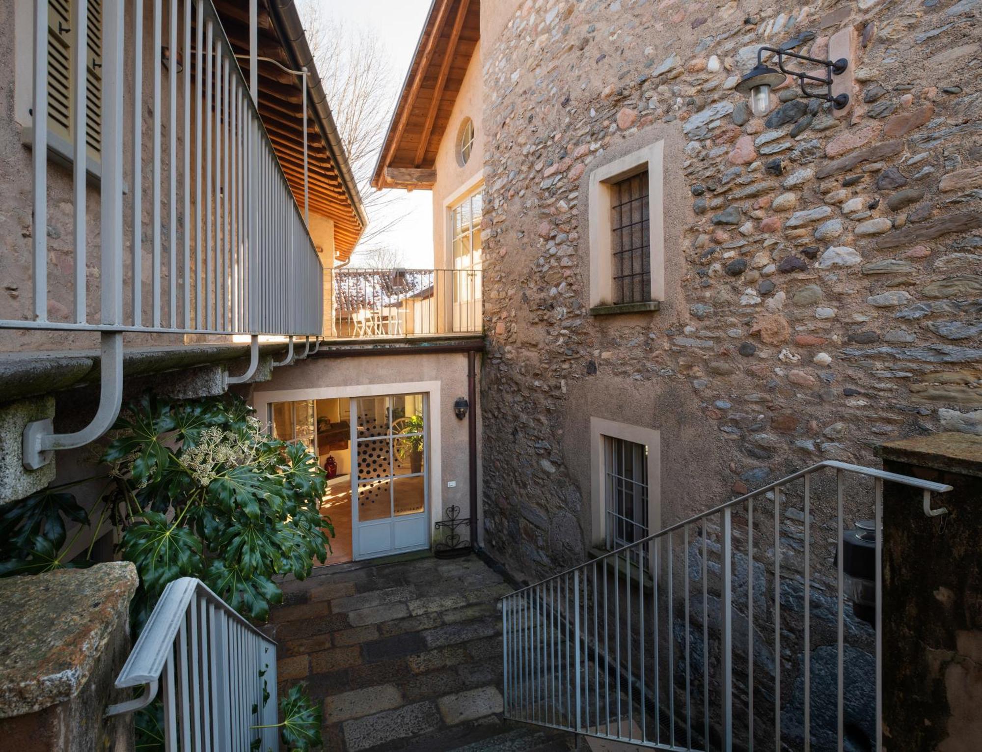 Locanda Ca Dei Santi Induno Olona ภายนอก รูปภาพ